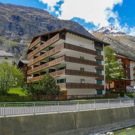 Matten - Utoring-19 By Interhome Daire
