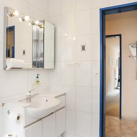 Matten - Utoring-19 By Interhome Ζερμάτ